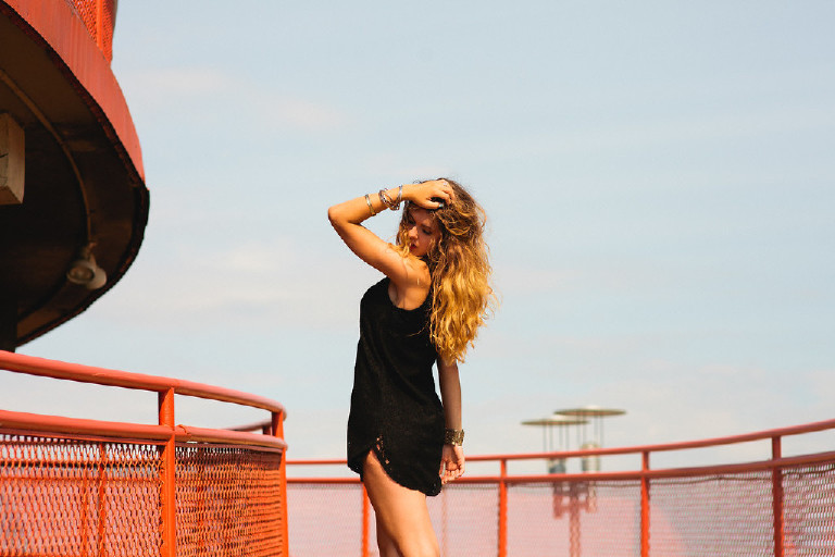 rock and roll inspired sexy hair senior pictures at jersey shore by Kasey Ivan Photography