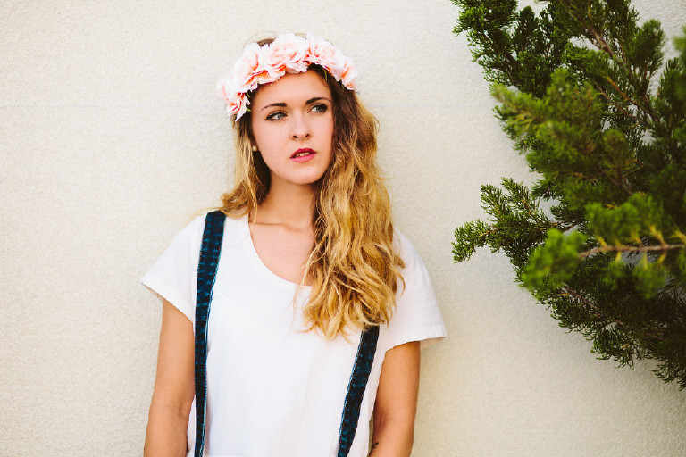 Lana Del Rey inspired flower crown for senior pictures at asbury park by Kasey ivan Photography