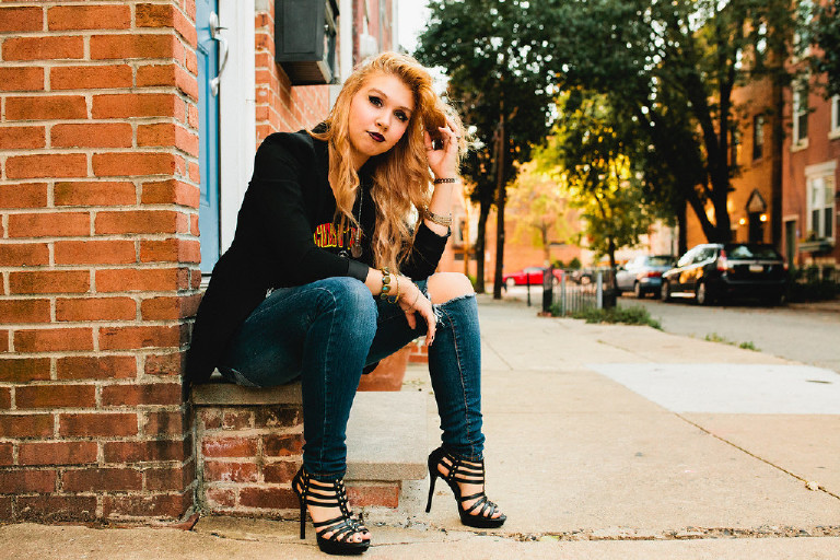 fashion icon Kassi in rock and roll chic in downtown Philadelphia for senior photos by Kasey Ivan Photography