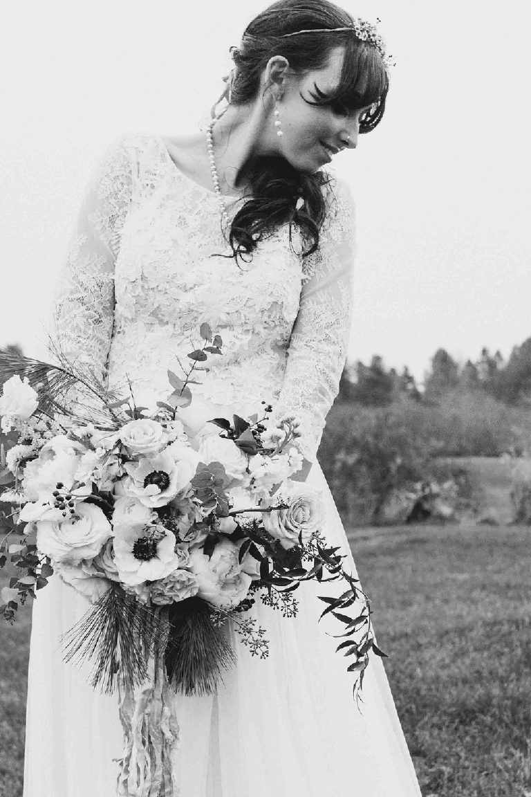 Melody and Glad rustic barn wedding in Bangor Pennsylvania-4