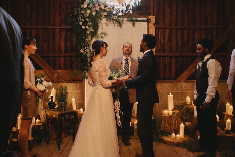 rustic african barn wedding at Windy Hollow Farm in the poconos by Kasey Ivan Photography