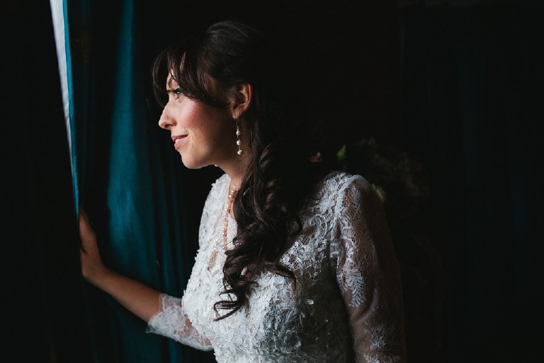rustic african barn wedding at Windy Hollow Farm in the poconos by Kasey Ivan Photography