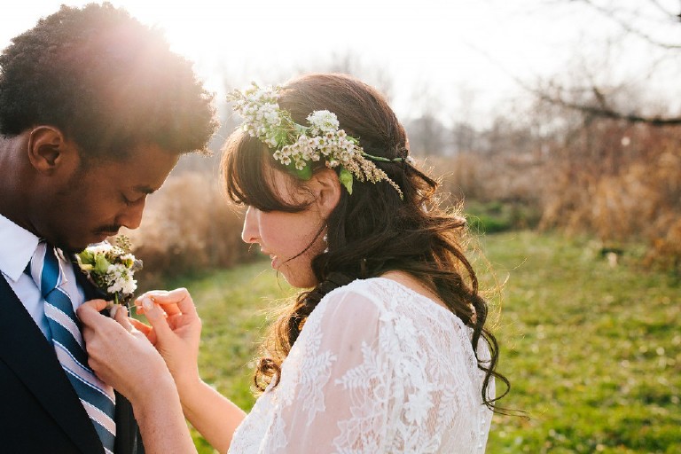 rustic african barn wedding at Windy Hollow Farm in the poconos by Kasey Ivan Photography