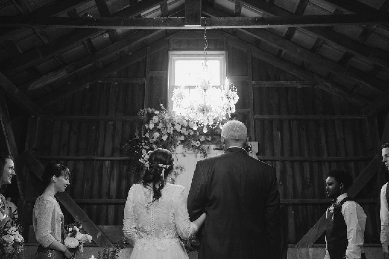 rustic african barn wedding at Windy Hollow Farm in the poconos by Kasey Ivan Photography