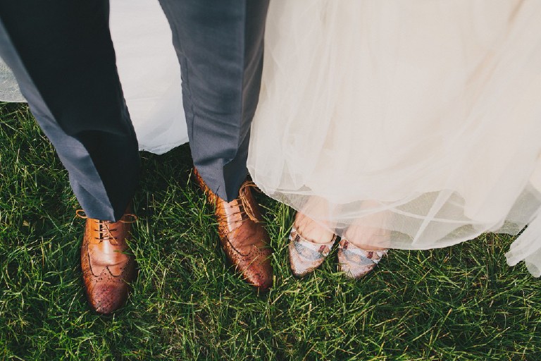 rustic african barn wedding at Windy Hollow Farm in the poconos by Kasey Ivan Photography