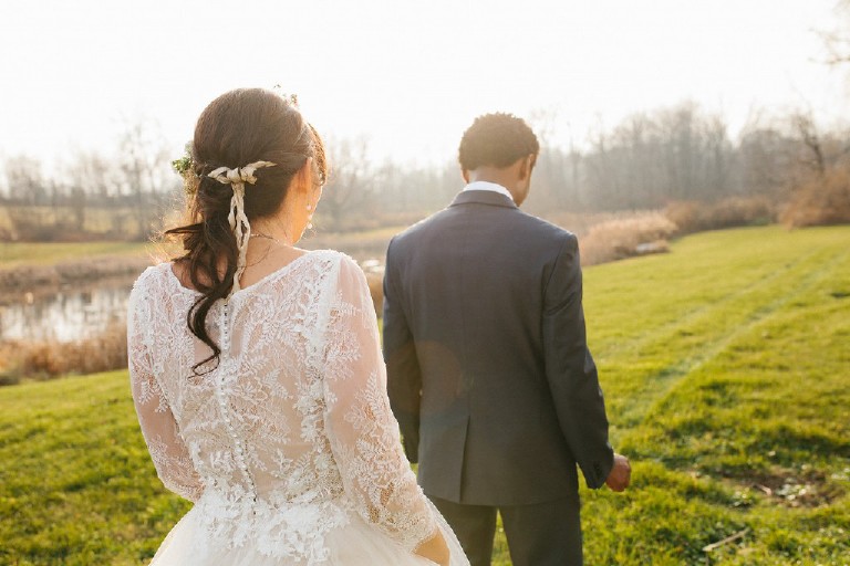 rustic african barn wedding at Windy Hollow Farm in the poconos by Kasey Ivan Photography