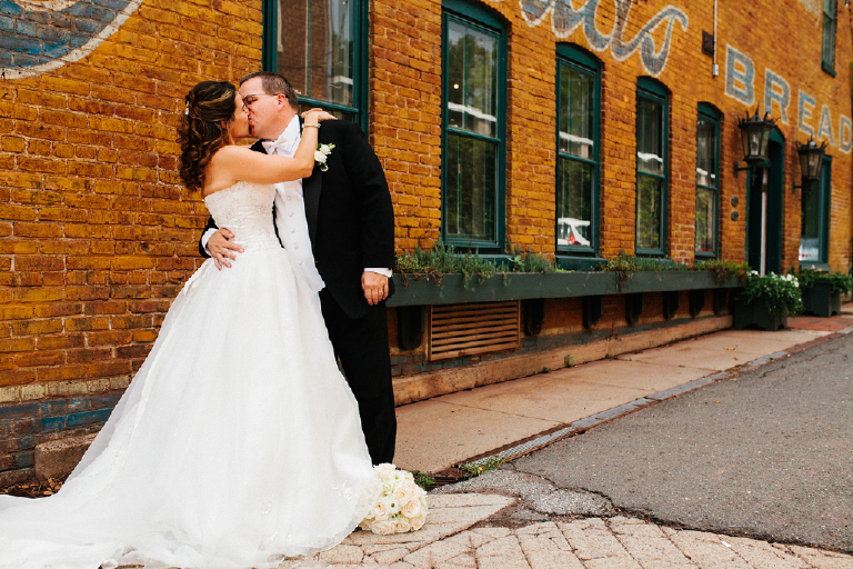 small-intimate-new-hope-and-lambertville-wedding-by-kasey-ivan-photography-48