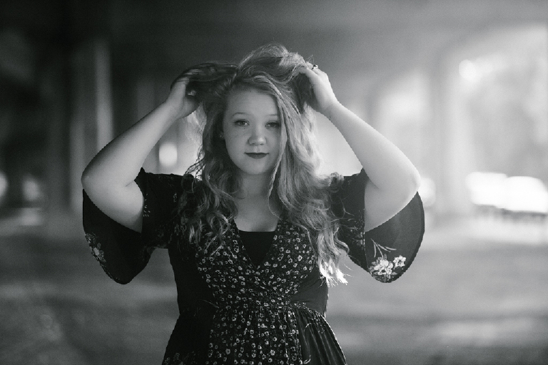 senior-photos-at-fdr-skatepark-and-philadelphia-chinatown-by-new-hope-photographer-kasey-ivan-photography-28