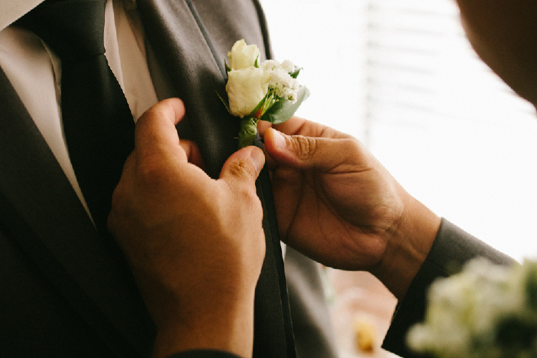 steve-and-kristen-wedding-at-basking-ridge-country-club-by-new-hope-wedding-photographer-kasey-ivan-11