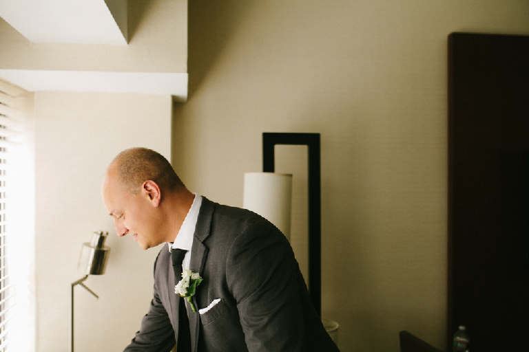steve-and-kristen-wedding-at-basking-ridge-country-club-by-new-hope-wedding-photographer-kasey-ivan-13