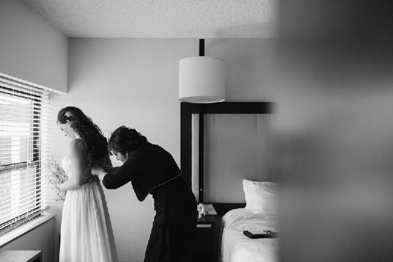 steve-and-kristen-wedding-at-basking-ridge-country-club-by-new-hope-wedding-photographer-kasey-ivan-23