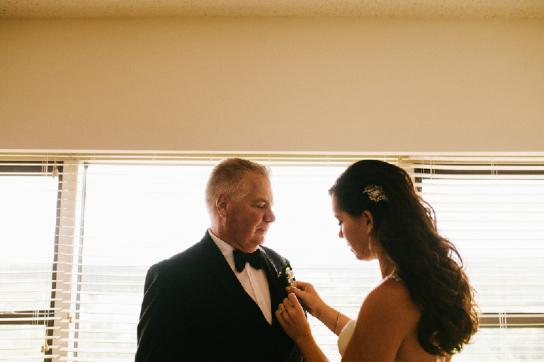 steve-and-kristen-wedding-at-basking-ridge-country-club-by-new-hope-wedding-photographer-kasey-ivan-31