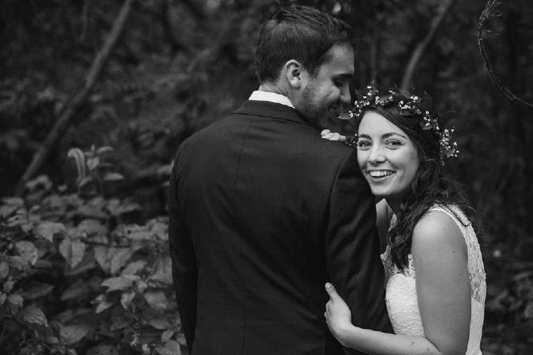 kam-and-kat-rustic-rainy-barn-wedding-in-bangor-pennsylvania-by-kasey-ivan-photography-31