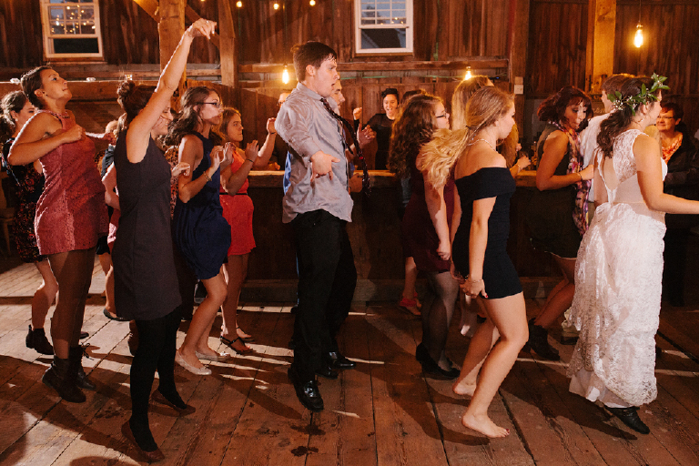kam-and-kat-rustic-rainy-barn-wedding-in-bangor-pennsylvania-by-kasey-ivan-photography-87