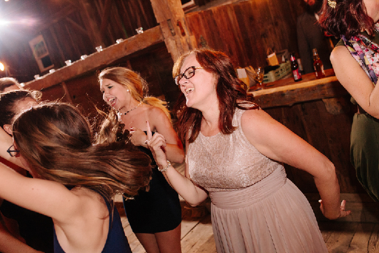 kam-and-kat-rustic-rainy-barn-wedding-in-bangor-pennsylvania-by-kasey-ivan-photography-94
