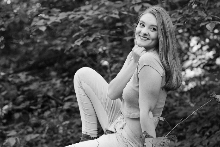 emma-senior-photos-outside-new-hope-pa-by-the-washington-crossing-state-park-and-open-air-theatre-by-kasey-ivan-photography-2